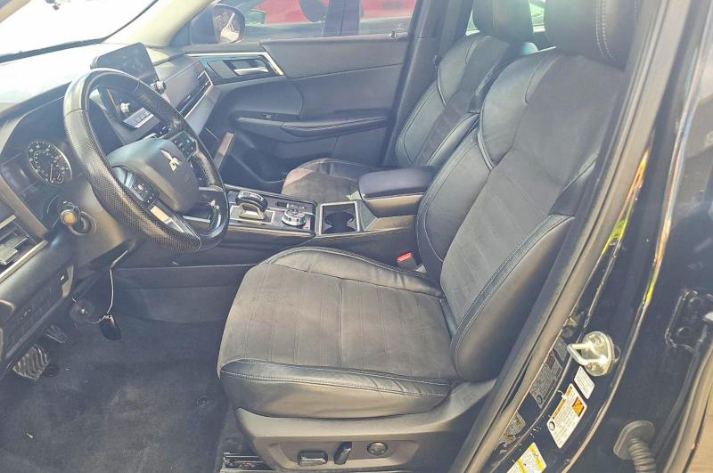 Продаж на аукціоні авто 2023 Mitsubishi Outlander, vin: JA4J3UA80PZ047228, номер лоту: 49632486