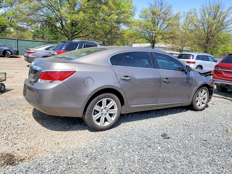 50180616 :رقم المزاد ، 1G4GD5GD0BF390294 vin ، 2011 Buick Lacrosse مزاد بيع