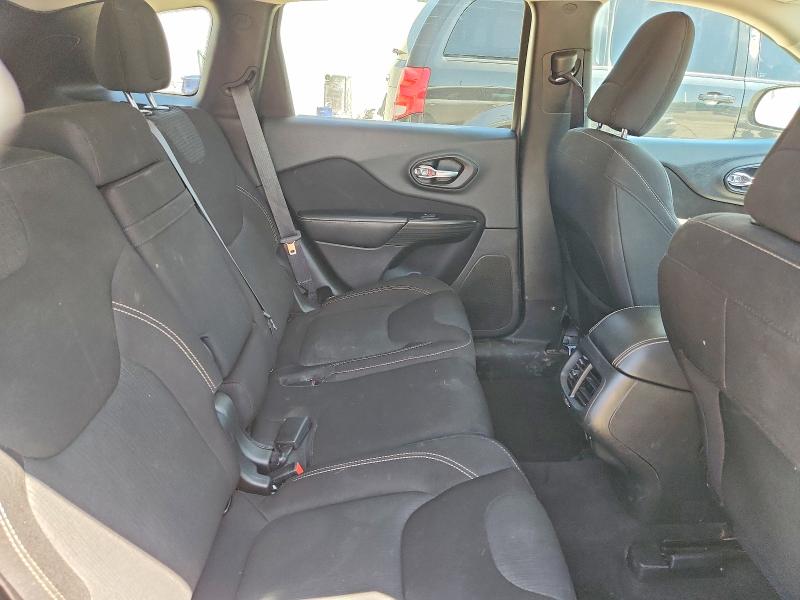 51791076 :رقم المزاد ، 1C4PJLCB3GW209718 vin ، 2016 Jeep Cherokee مزاد بيع