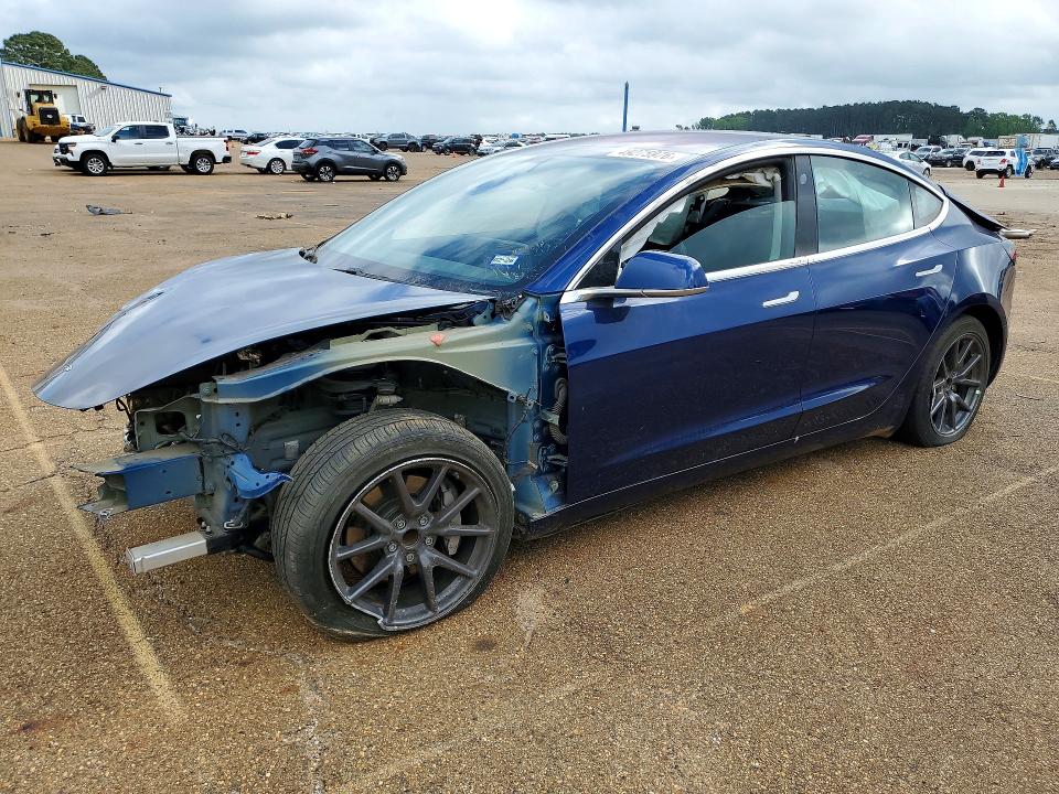 Продаж на аукціоні авто 2018 Tesla Model 3, vin: 5YJ3E1EA7JF010565, номер лоту: 49275976