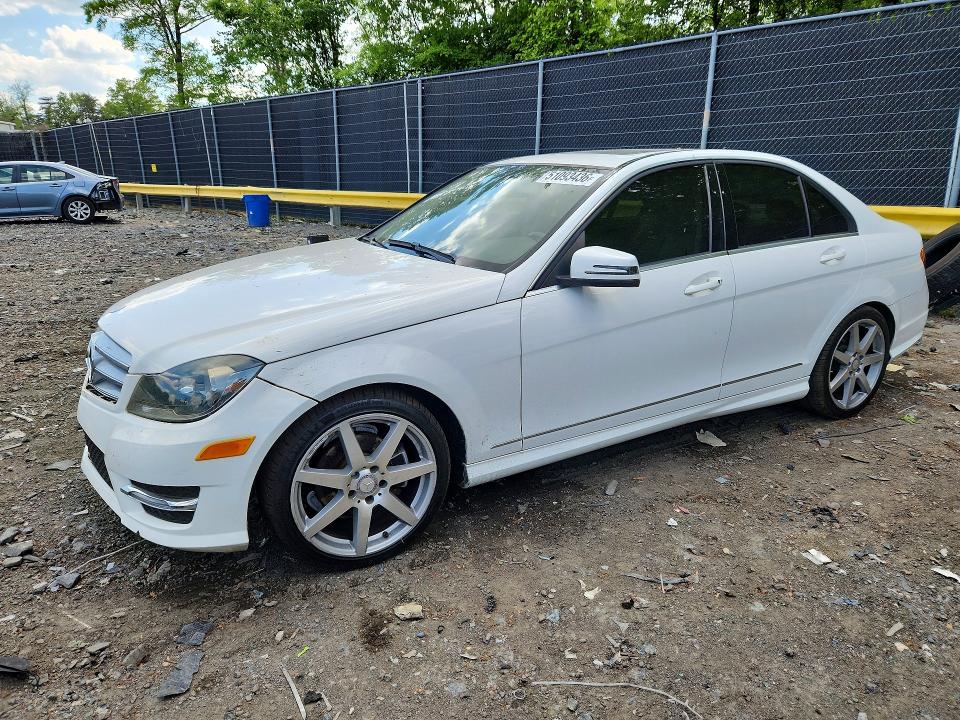 51093436 :رقم المزاد ، WDDGF4HB7DR280825 vin ، 2013 Mercedes-benz C مزاد بيع