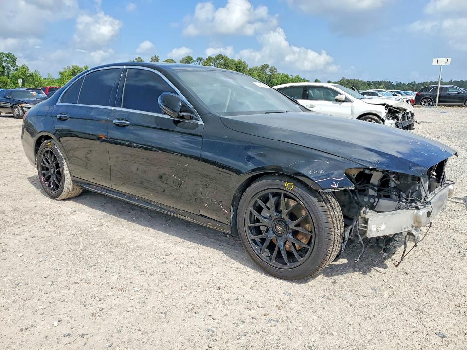 50213936 :رقم المزاد ، WDDZF8DB1LA701019 vin ، 2020 Mercedes-benz E مزاد بيع