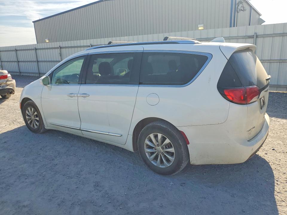 50278806 :رقم المزاد ، 2C4RC1EG0JR355011 vin ، 2018 Chrysler Pacifica مزاد بيع