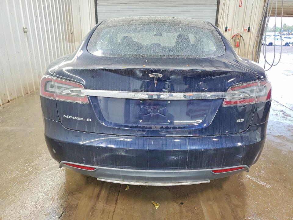 50295046 :رقم المزاد ، 5YJSA1CN2DFP14528 vin ، 2013 Tesla Model S مزاد بيع