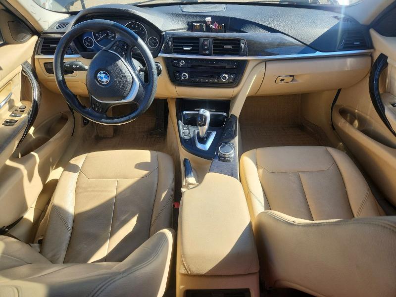 2015 Bmw 328 მანქანა იყიდება აუქციონზე, vin: WBA3B5C51FF960555, აუქციონის ნომერი: 49463526