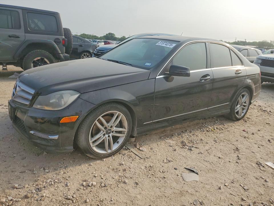 51874076 :رقم المزاد ، WDDGF4HB1DA862207 vin ، 2013 Mercedes-benz C مزاد بيع