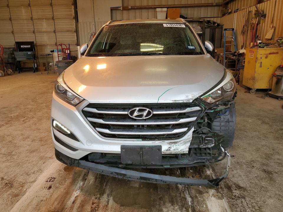 2017 Hyundai Tucson მანქანა იყიდება აუქციონზე, vin: KM8J33A40HU556484, აუქციონის ნომერი: 51955436