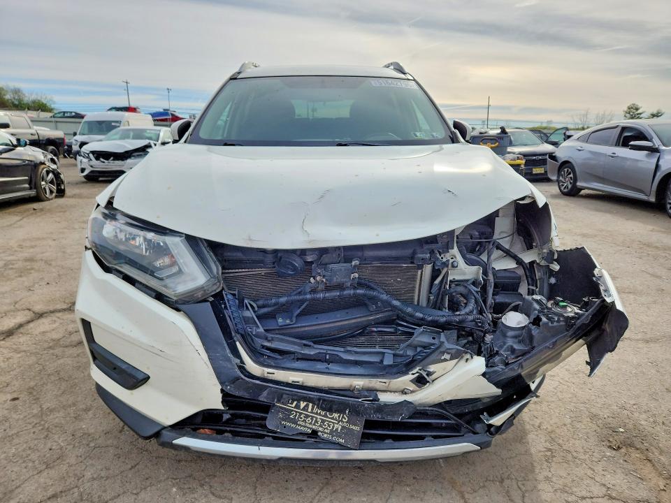 51642796 :رقم المزاد ، 5N1AT2MV3JC818380 vin ، 2018 Nissan Rogue مزاد بيع