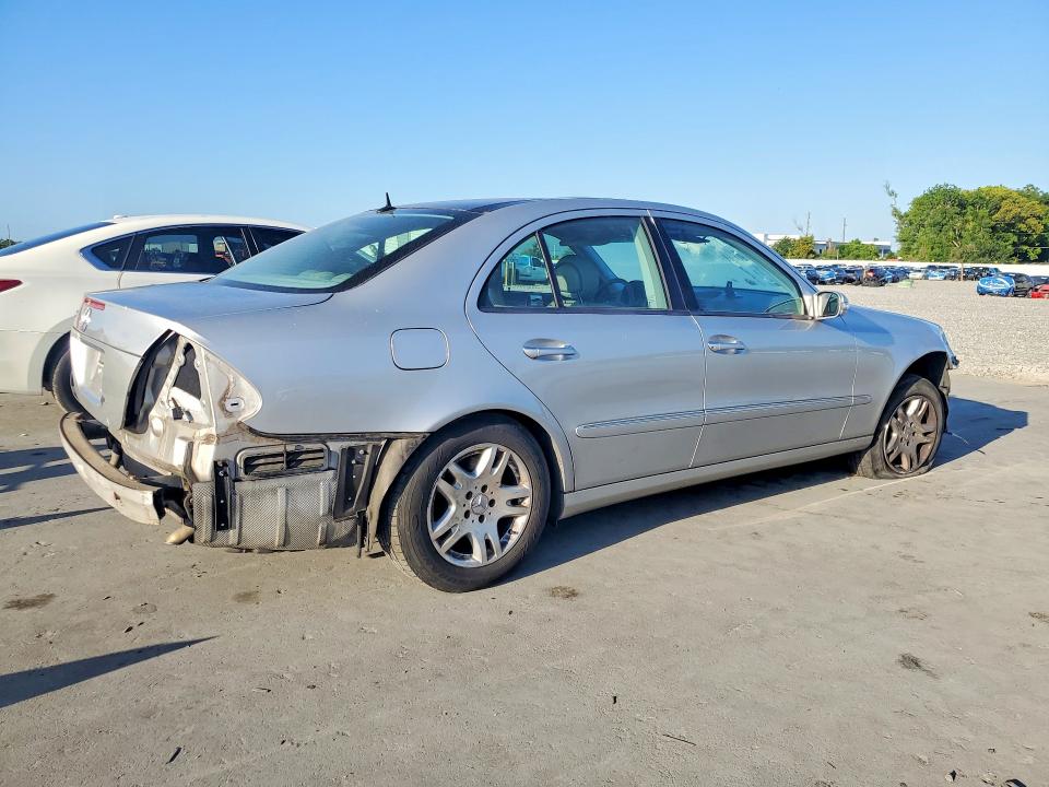 Продажа на аукционе авто 2003 Mercedes-benz E, vin: WDBUF65J93X105487, номер лота: 50110116