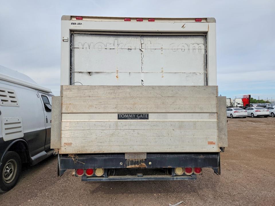 48908216 :رقم المزاد ، 1GBHG31R621236442 vin ، 2002 Chev Express G3500 مزاد بيع