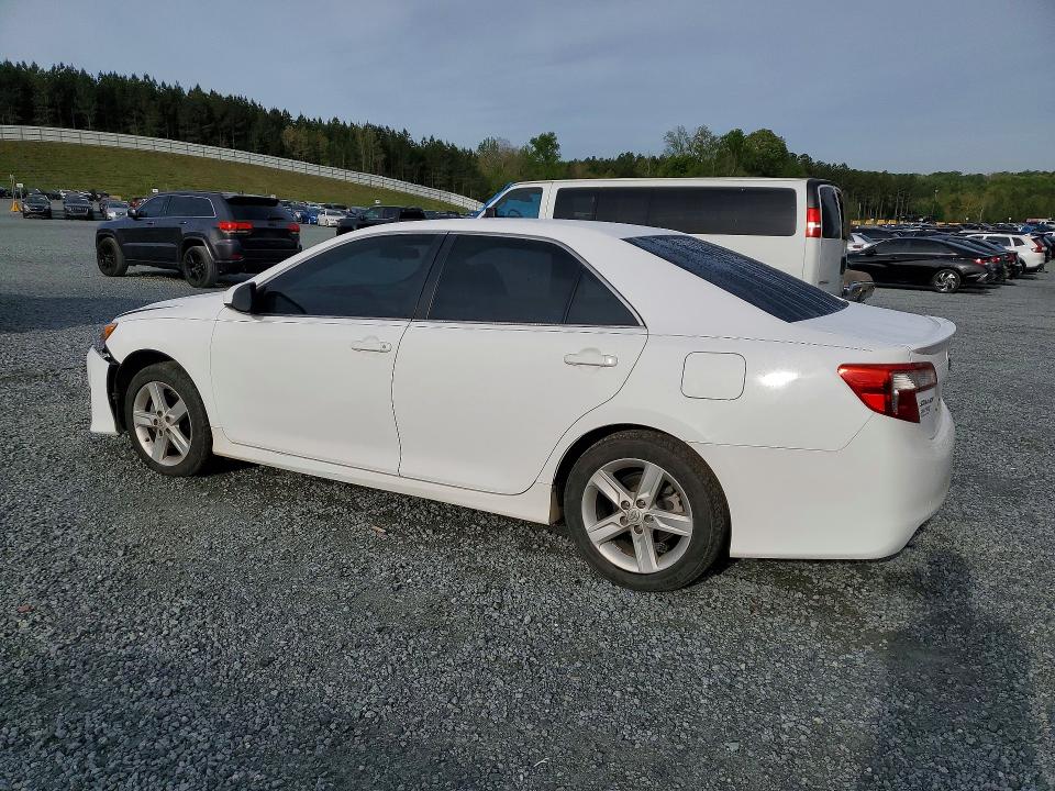 48835056 :رقم المزاد ، 4T1BF1FK7EU839192 vin ، 2014 Toyota Camry مزاد بيع
