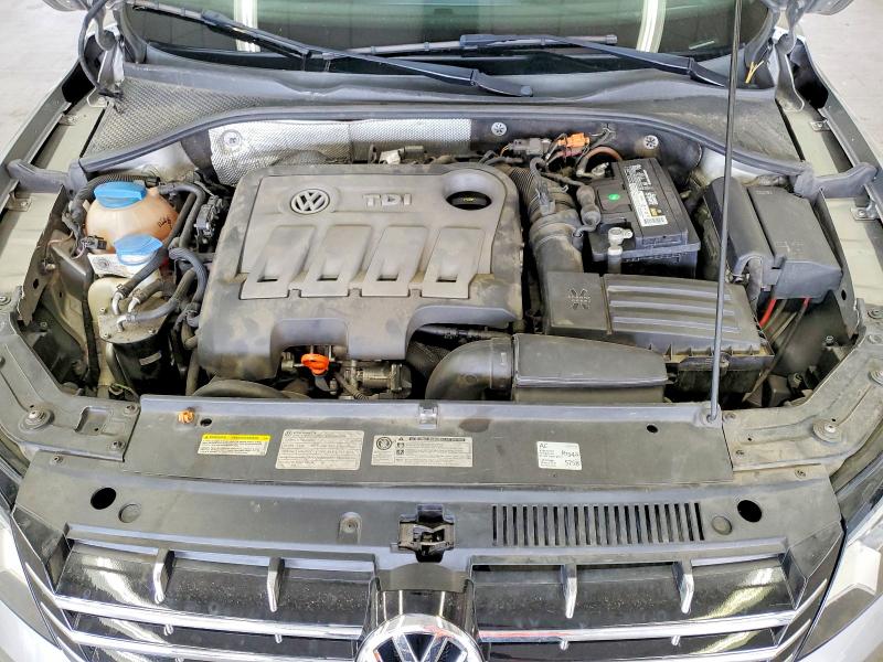 51522756 :رقم المزاد ، 1VWCN7A34DC074300 vin ، 2013 Volkswagen Passat مزاد بيع