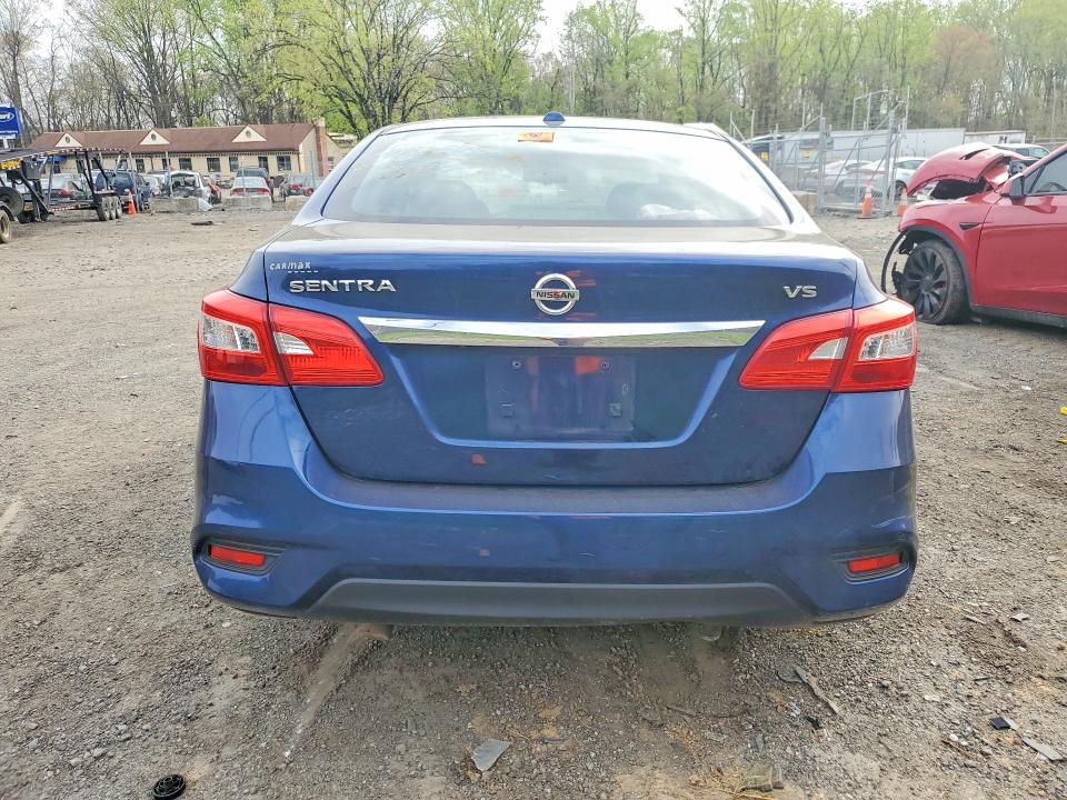 2018 Nissan Sentra მანქანა იყიდება აუქციონზე, vin: 3N1AB7AP5JY217718, აუქციონის ნომერი: 46977396