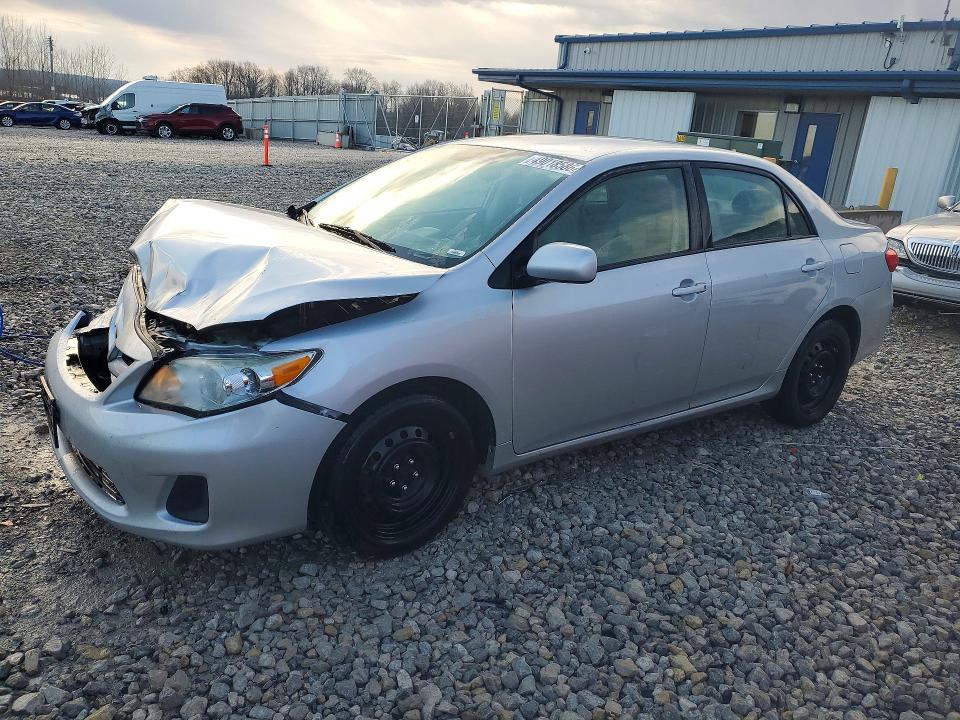 49018586 :رقم المزاد ، 5YFBU4EE9CP045537 vin ، 2012 Toyota Corolla مزاد بيع