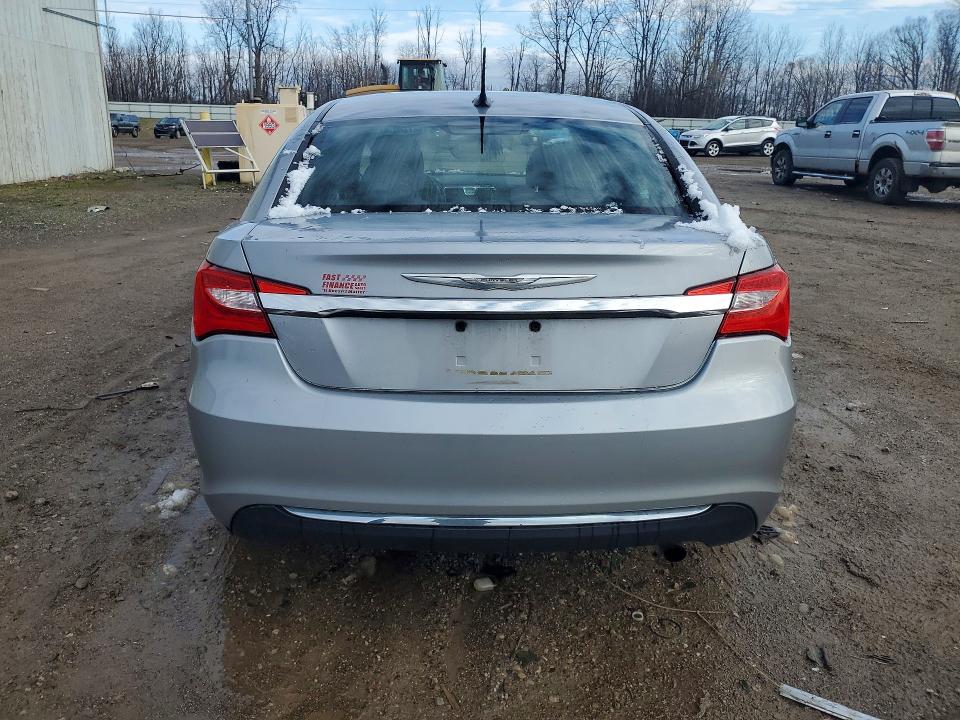 48774016 :رقم المزاد ، 1C3CCBAB4DN670664 vin ، 2013 Chrysler 200 مزاد بيع