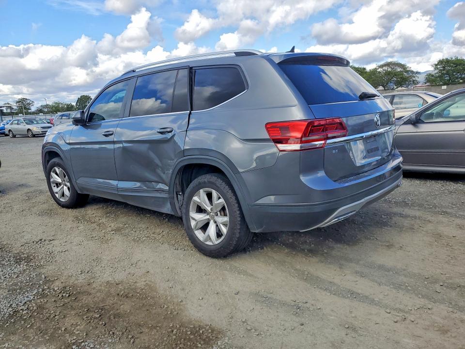 49587276 :رقم المزاد ، 1V2KR2CA2JC540348 vin ، 2018 Volkswagen Atlas مزاد بيع