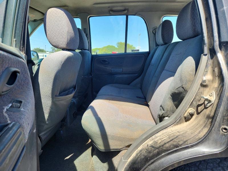 49966146 :رقم المزاد ، 2CNBJ13C2Y6914377 vin ، 2000 Chevrolet Tracker مزاد بيع