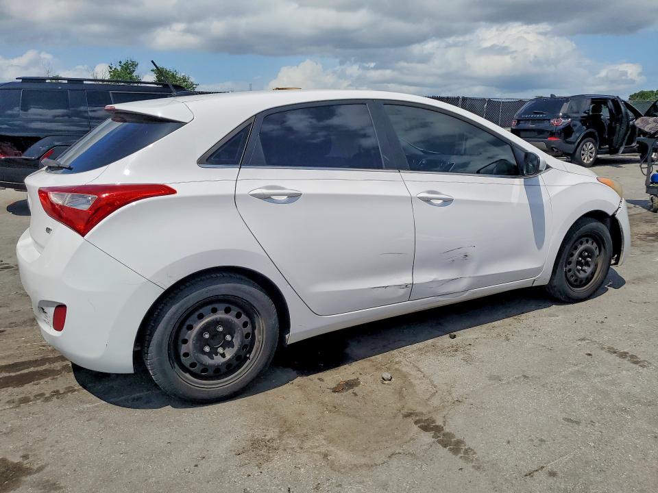 2016 Hyundai Elantra Gt მანქანა იყიდება აუქციონზე, vin: KMHD35LHXGU253008, აუქციონის ნომერი: 51241906