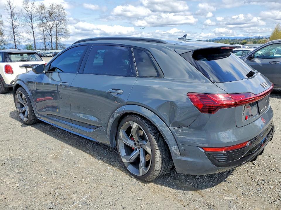 Продажа на аукционе авто 2024 Audi Sq8 E-tron, vin: WA16CBGE3RB038848, номер лота: 50509166