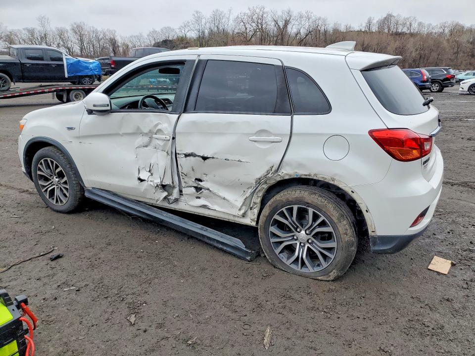 Продаж на аукціоні авто 2018 Mitsubishi Outlander Sport, vin: JA4AR3AW4JZ009001, номер лоту: 48629446