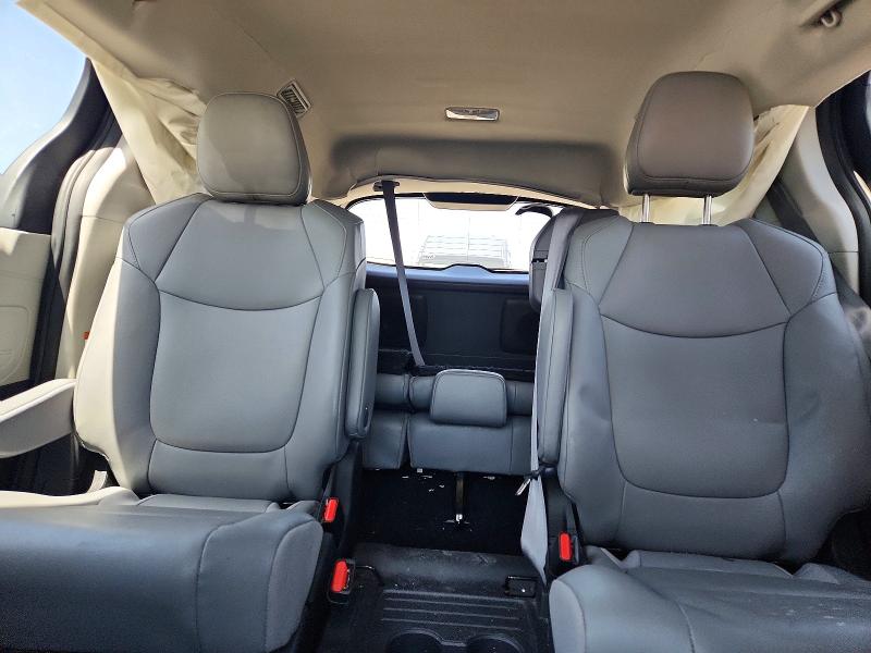 51985176 :رقم المزاد ، 5TDYRKEC2RS194516 vin ، 2024 Toyota Sienna مزاد بيع