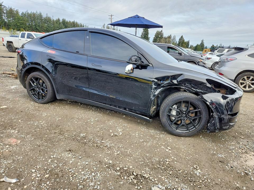 51891506 :رقم المزاد ، 7SAYGDEE7RF201728 vin ، 2024 Tesla Model Y مزاد بيع