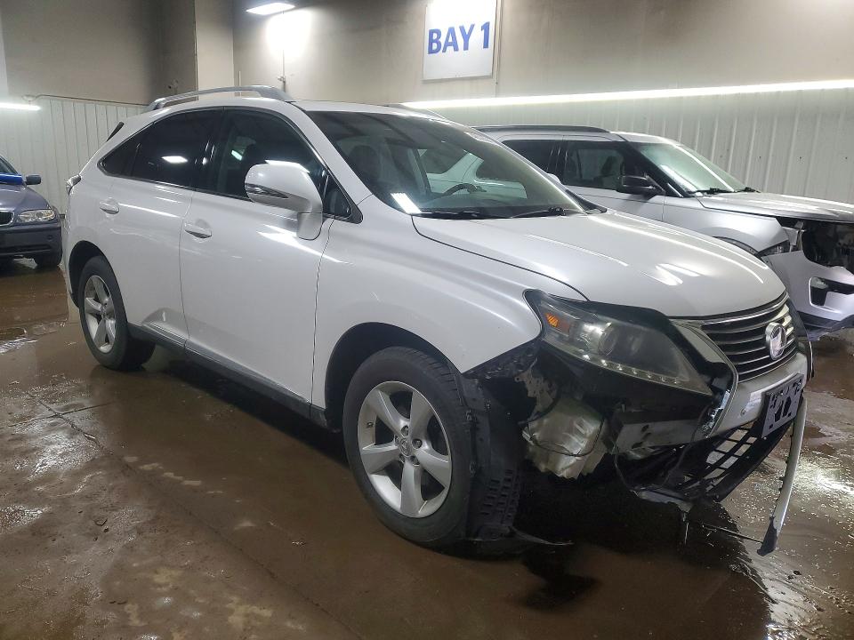48526246 :رقم المزاد ، 2T2BK1BA2DC197839 vin ، 2013 Lexus Rx 350 مزاد بيع