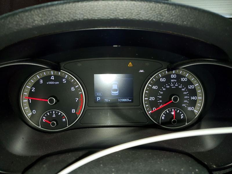 2020 Kia Optima მანქანა იყიდება აუქციონზე, vin: 5XXGT4L3XLG411847, აუქციონის ნომერი: 49094366