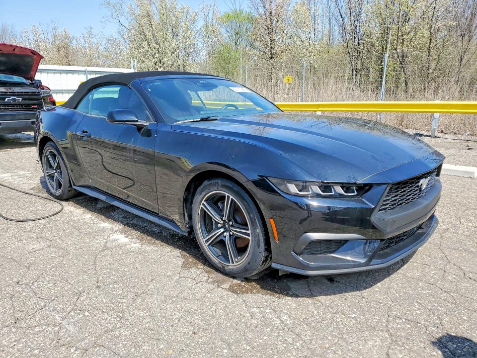 50710226 :رقم المزاد ، 1FAGP8UH7S5103324 vin ، 2025 Ford Mustang مزاد بيع