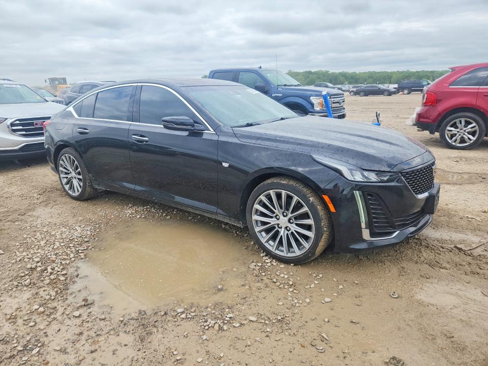 51682756 :رقم المزاد ، 1G6DT5RK2L0112784 vin ، 2020 Cadillac Ct5 مزاد بيع