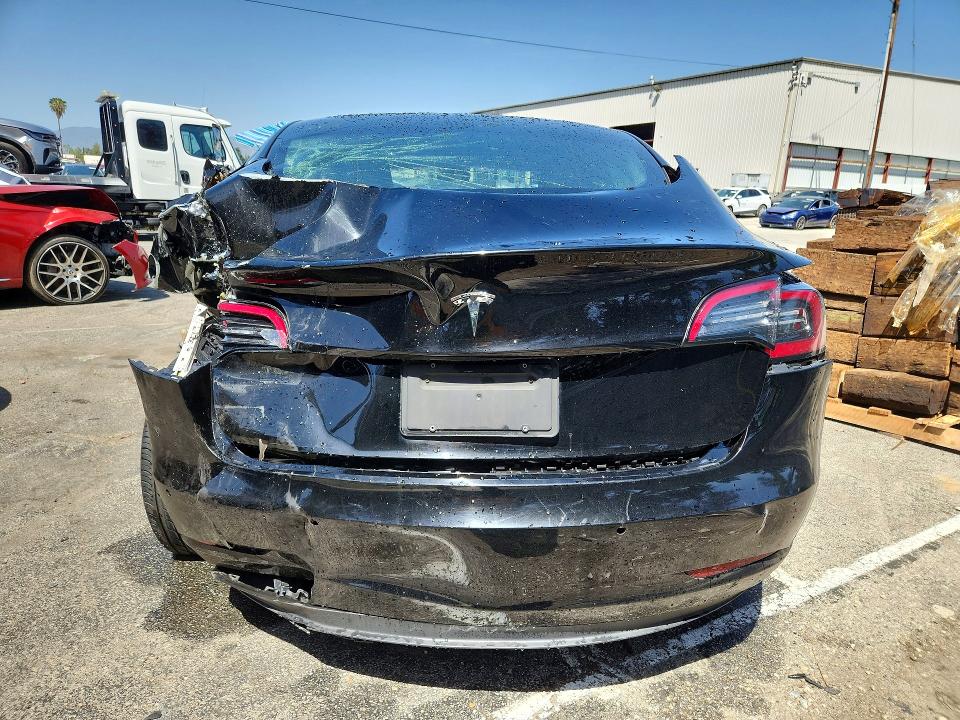 50304576 :رقم المزاد ، 5YJ3E1EA3NF188043 vin ، 2022 Tesla Model 3 مزاد بيع