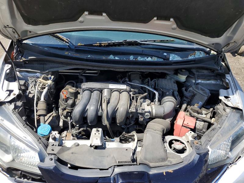 52051866 :رقم المزاد ، 3HGGK5H85FM738187 vin ، 2015 Honda Fit مزاد بيع