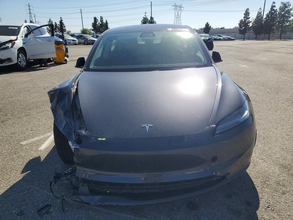 48863526 :رقم المزاد ، 5YJ3E1EA1SF043577 vin ، 2025 Tesla Model 3 مزاد بيع