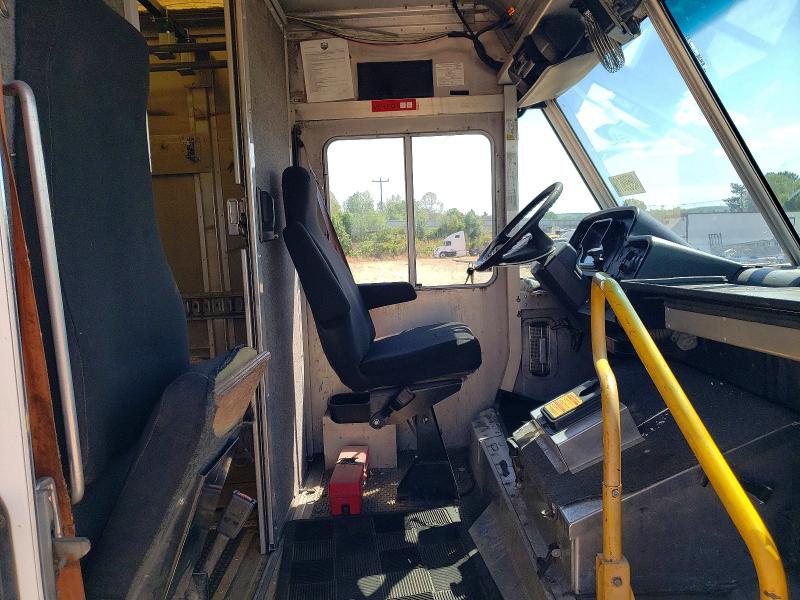 49599616 :رقم المزاد ، 4UZAAPDUXCCBS4088 vin ، 2012 Freightliner Mt45 Chassis مزاد بيع