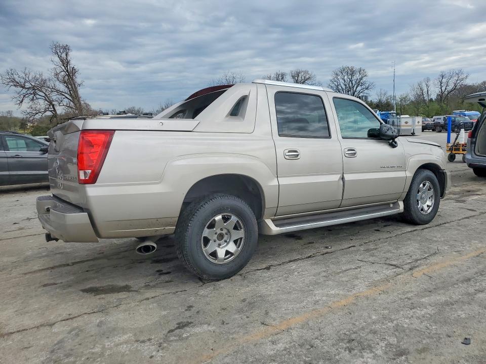 2004 Cadillac Escalade მანქანა იყიდება აუქციონზე, vin: 3GYEK62N64G135586, აუქციონის ნომერი: 47731066