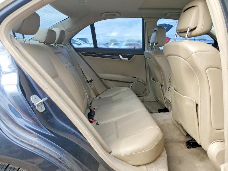 2014 Mercedes-benz C მანქანა იყიდება აუქციონზე, vin: WDDGF4HB4EA961184, აუქციონის ნომერი: 49608286