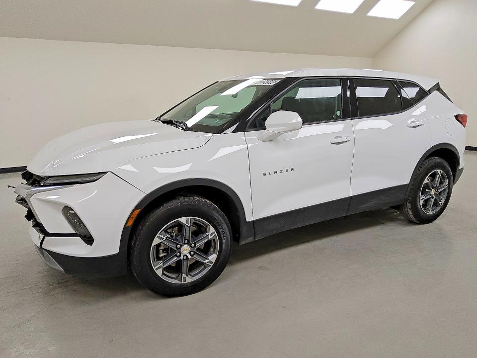 Продаж на аукціоні авто 2025 Chevrolet Blazer, vin: 3GNKBCR49SS199644, номер лоту: 50224546