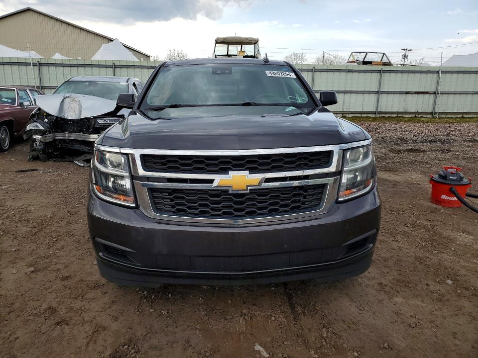 Продаж на аукціоні авто 2017 Chevrolet Suburban, vin: 1GNSKHKC7HR388111, номер лоту: 49802896