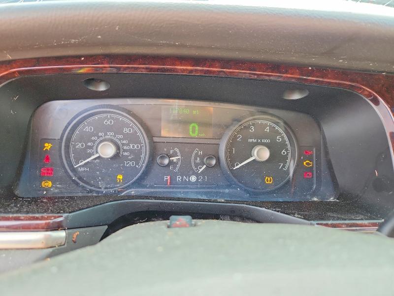 51432746 :رقم المزاد ، 2LNBL8CV5AX615955 vin ، 2010 Lincoln Town Car مزاد بيع