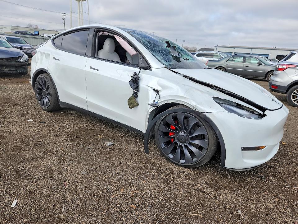2025 Tesla Model Y მანქანა იყიდება აუქციონზე, vin: 7SAYGDEF6SA353611, აუქციონის ნომერი: 48331086