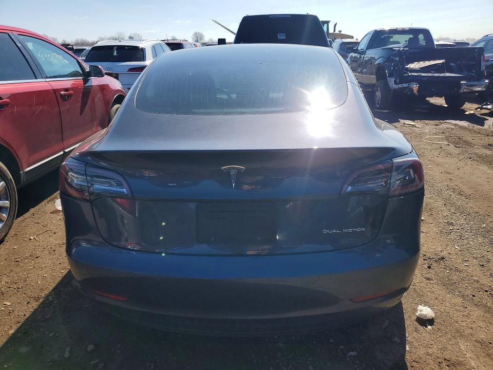 48687276 :رقم المزاد ، 5YJ3E1EB9JF066662 vin ، 2018 Tesla Model 3 مزاد بيع