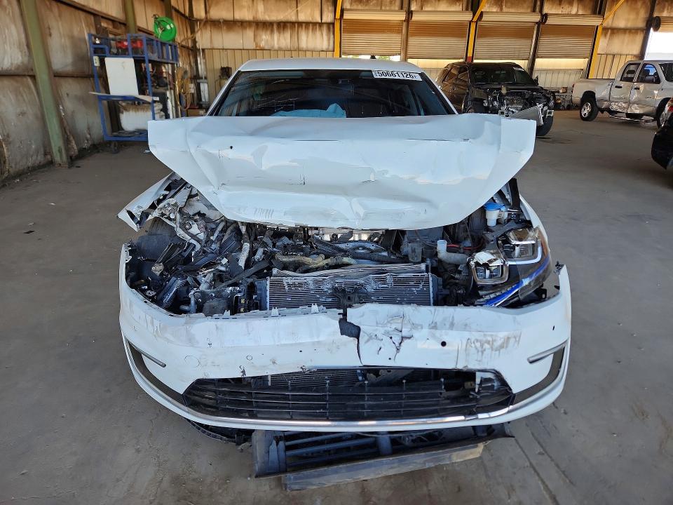 2015 Volkswagen E-golf მანქანა იყიდება აუქციონზე, vin: WVWPP7AU6FW911427, აუქციონის ნომერი: 50661126