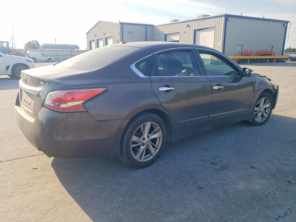 Продаж на аукціоні авто 2015 Nissan Altima, vin: 1N4AL3AP8FN890449, номер лоту: 49920566
