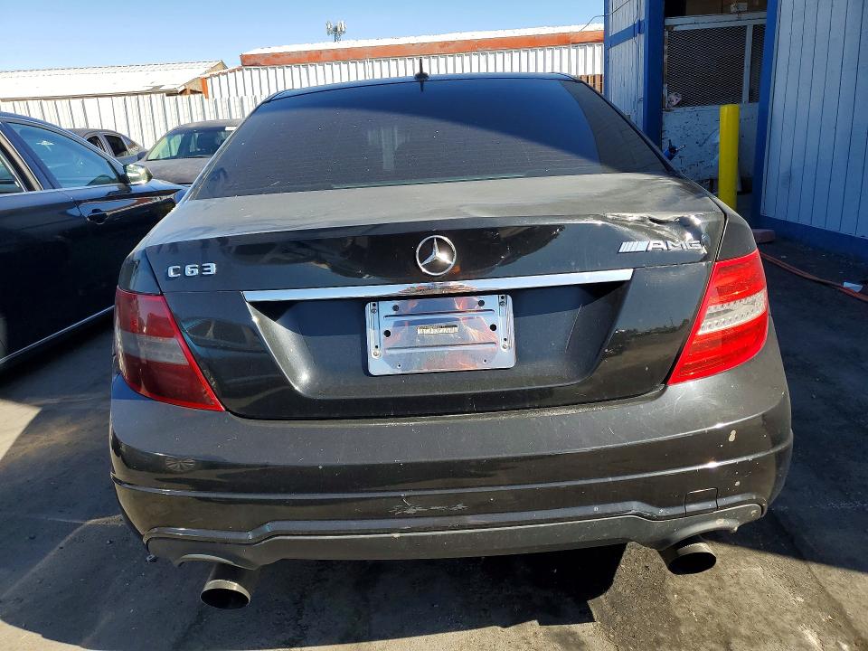 2013 Mercedes-benz C მანქანა იყიდება აუქციონზე, vin: WDDGF4HB2DR285172, აუქციონის ნომერი: 49049386