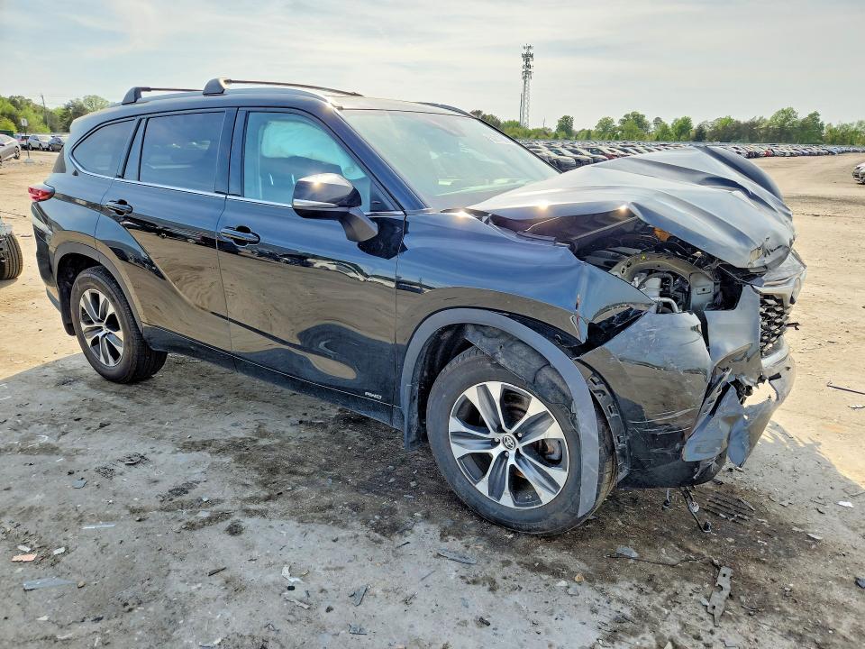 2022 Toyota Highlander Hybrid მანქანა იყიდება აუქციონზე, vin: 5TDGBRCH0NS074683, აუქციონის ნომერი: 50217686
