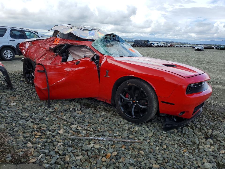 2015 Dodge Challenger მანქანა იყიდება აუქციონზე, vin: 2C3CDZAT3FH924083, აუქციონის ნომერი: 49283206