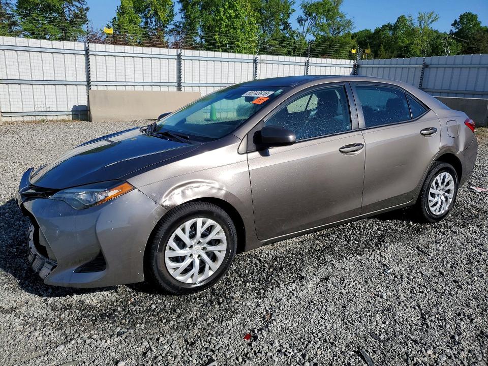 Auction sale of the 2017 Toyota Corolla, vin: 5YFBURHEXHP729142, lot number: 50742616