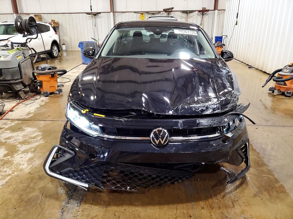 50261126 :رقم المزاد ، 3VW5X7BUXSM110495 vin ، 2025 Volkswagen Jetta مزاد بيع