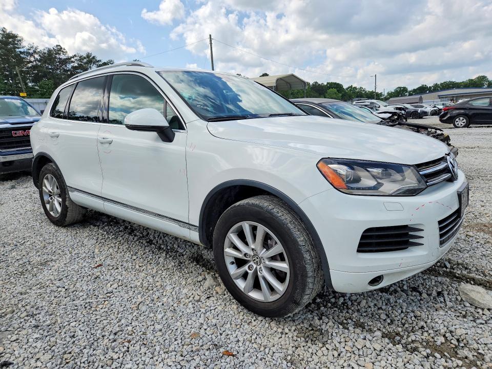 2013 Volkswagen Touareg მანქანა იყიდება აუქციონზე, vin: WVGEF9BPXDD012797, აუქციონის ნომერი: 51562296