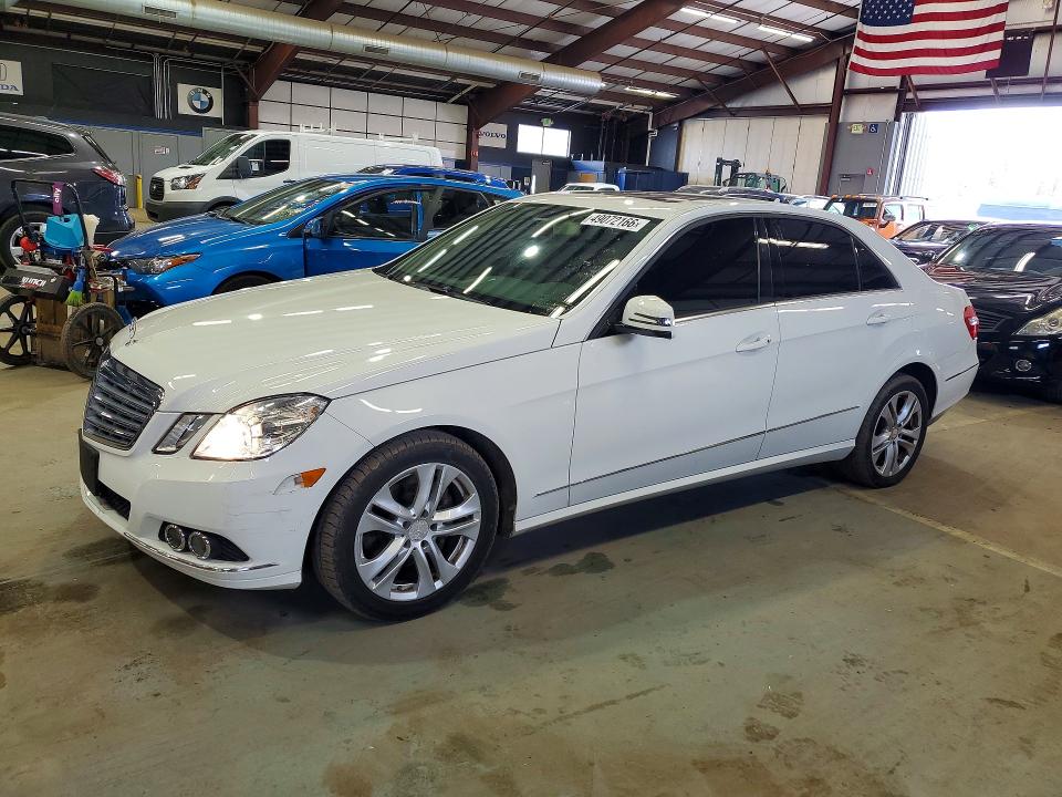 49072166 :رقم المزاد ، WDDHF8HB4BA379254 vin ، 2011 Mercedes-benz E مزاد بيع